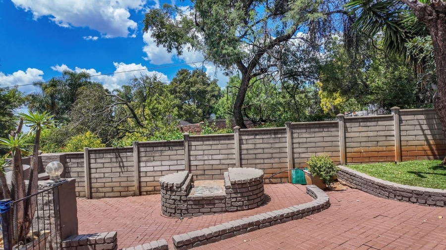 4 Bedroom Property for Sale in Safari Gardens North West